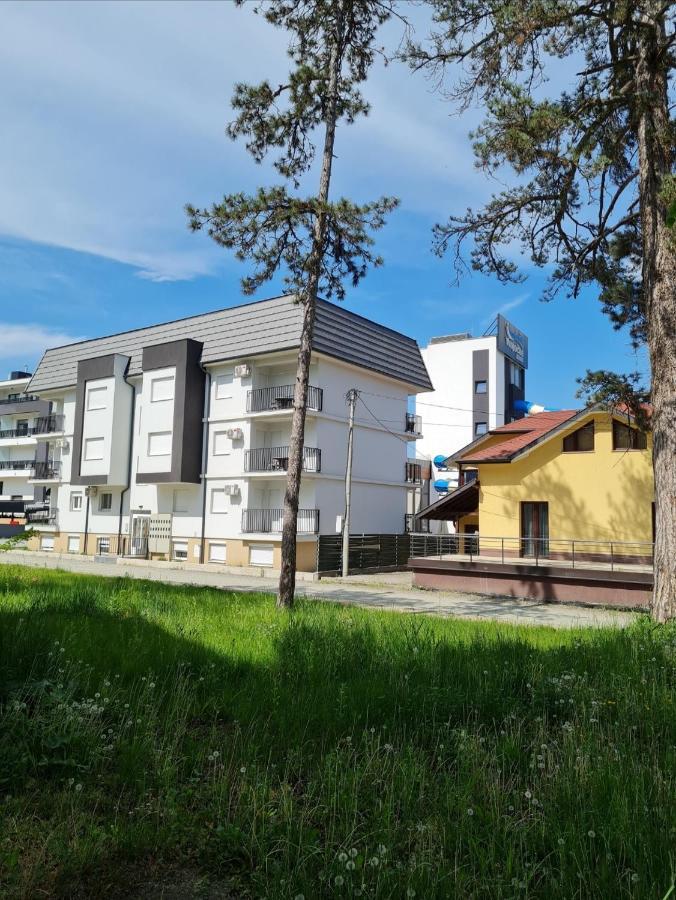 Apartman Tim Lux 1 Vrnjacka Banja Exterior photo